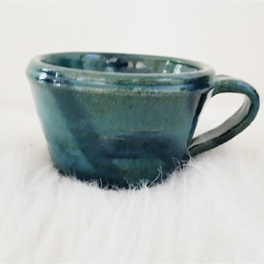 Pottery mug